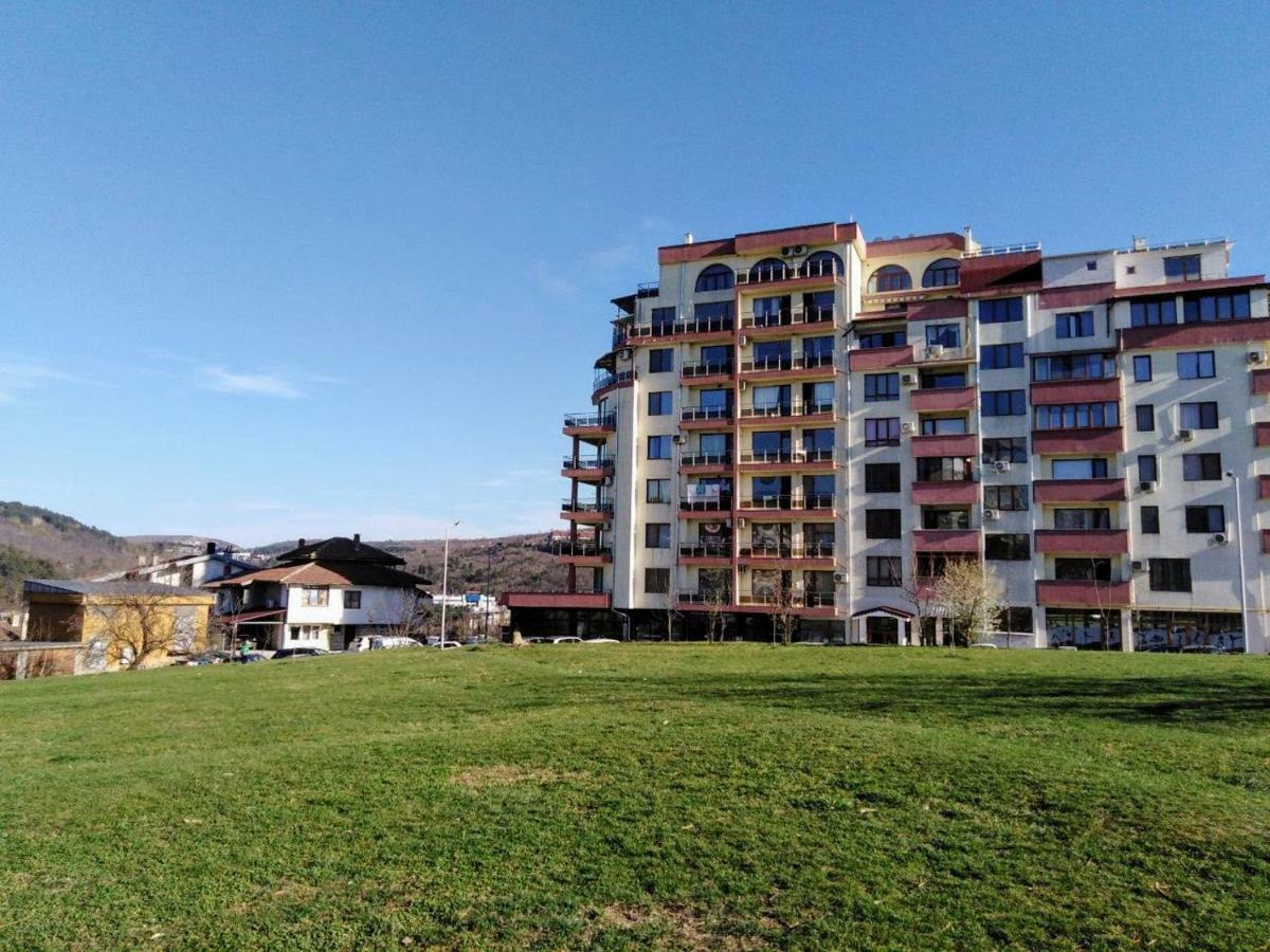 Апартамент "Скален Венец" Veliko Tŭrnovo Eksteriør bilde